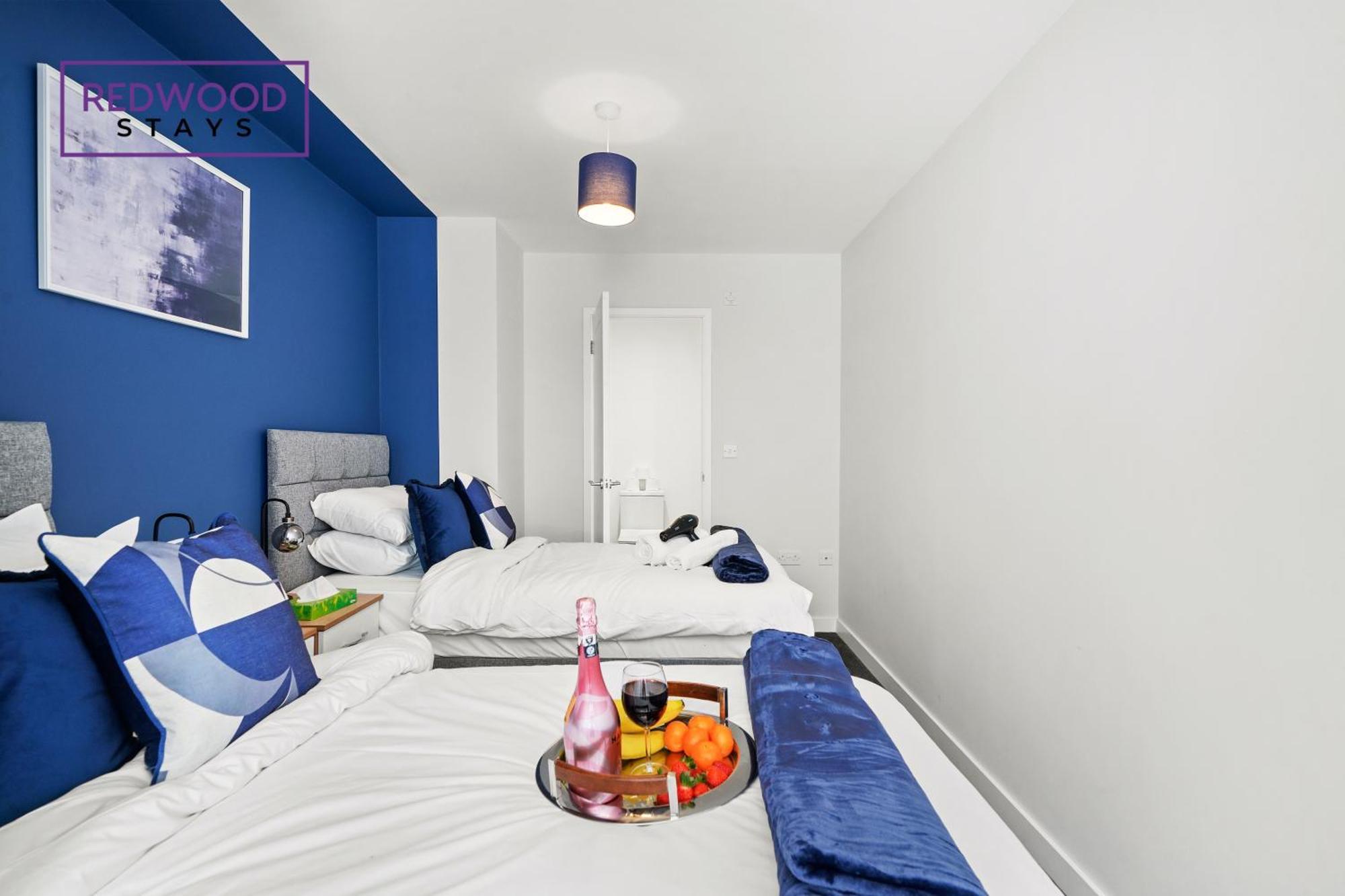 Quality 1 Bed 1 Bath Apartments For Contractors By Redwood Stays Farnborough  Kültér fotó